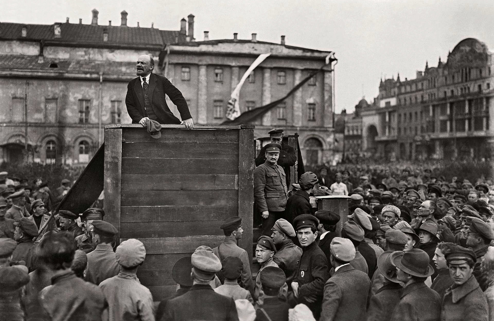 Vladimir Lenin addressing Red Army troops in 1920