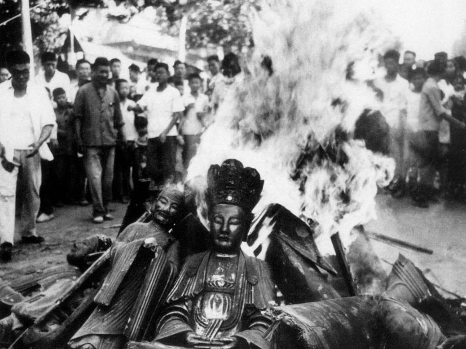 The burning of Buddhist statues