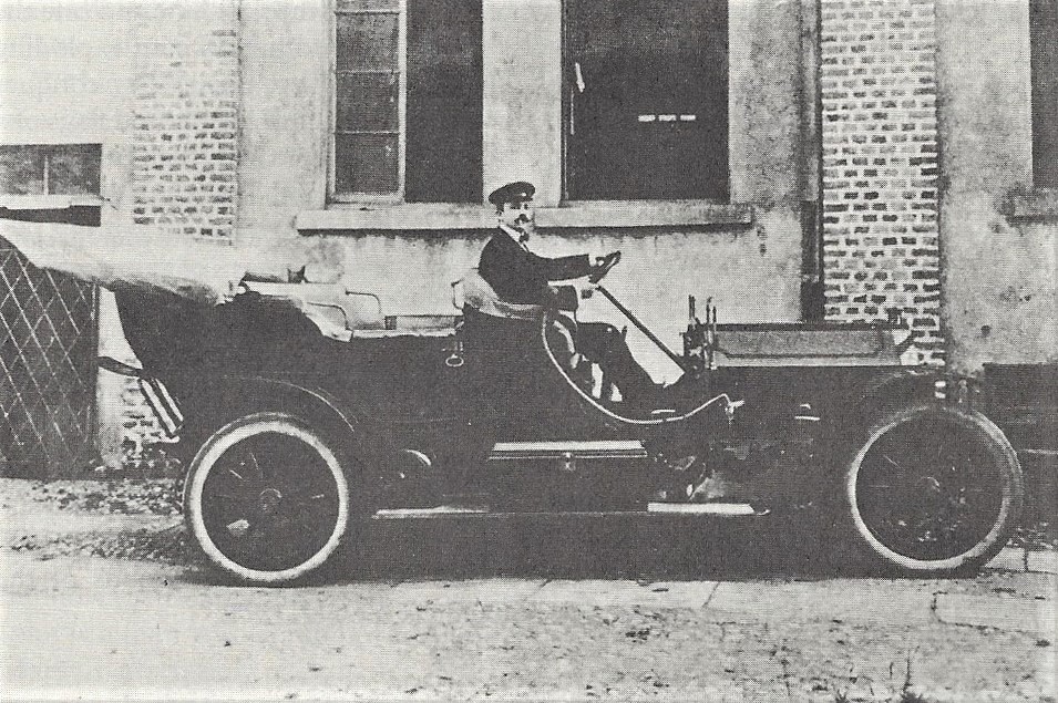 Marinetti driving his Fiat Cabriolet
